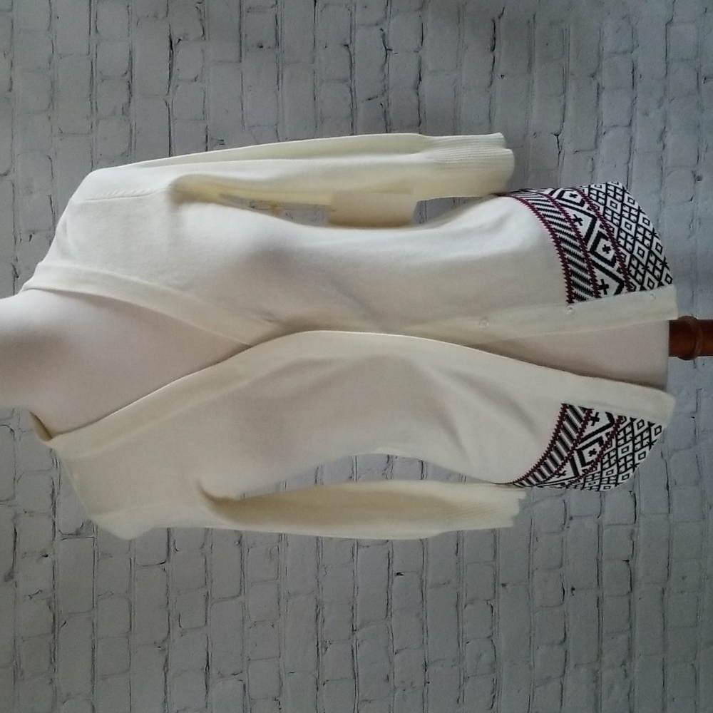 41 Hawthorn Candice Cardigan